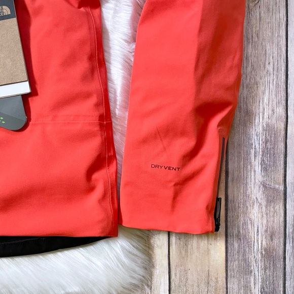 The North Face Women’s Barr Lake Snow Jacket - Picture 3 of 8